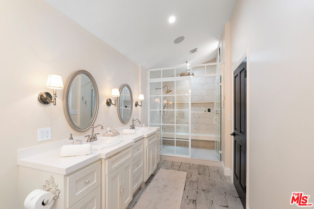 MLS #25509703 image #18