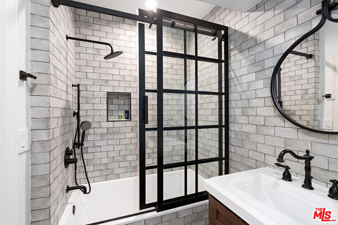 MLS #25509703 image #29