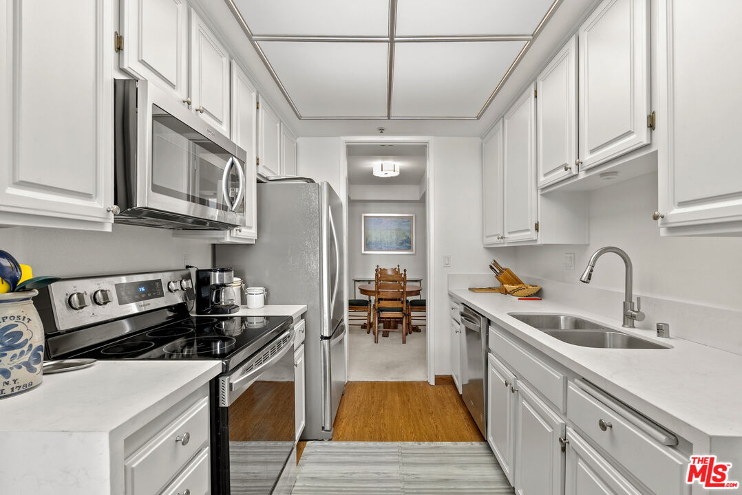 MLS #25509857 image #10