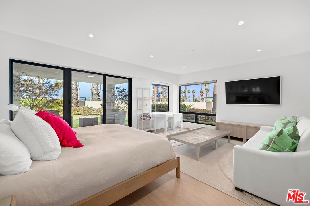 MLS #25510561 image #15