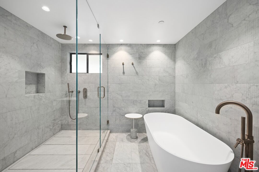 MLS #25510561 image #17