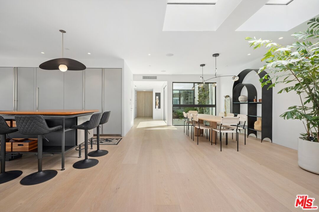 MLS #25510561 image #4