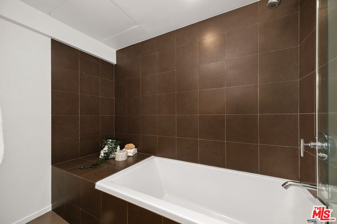 MLS #25510577 image #14