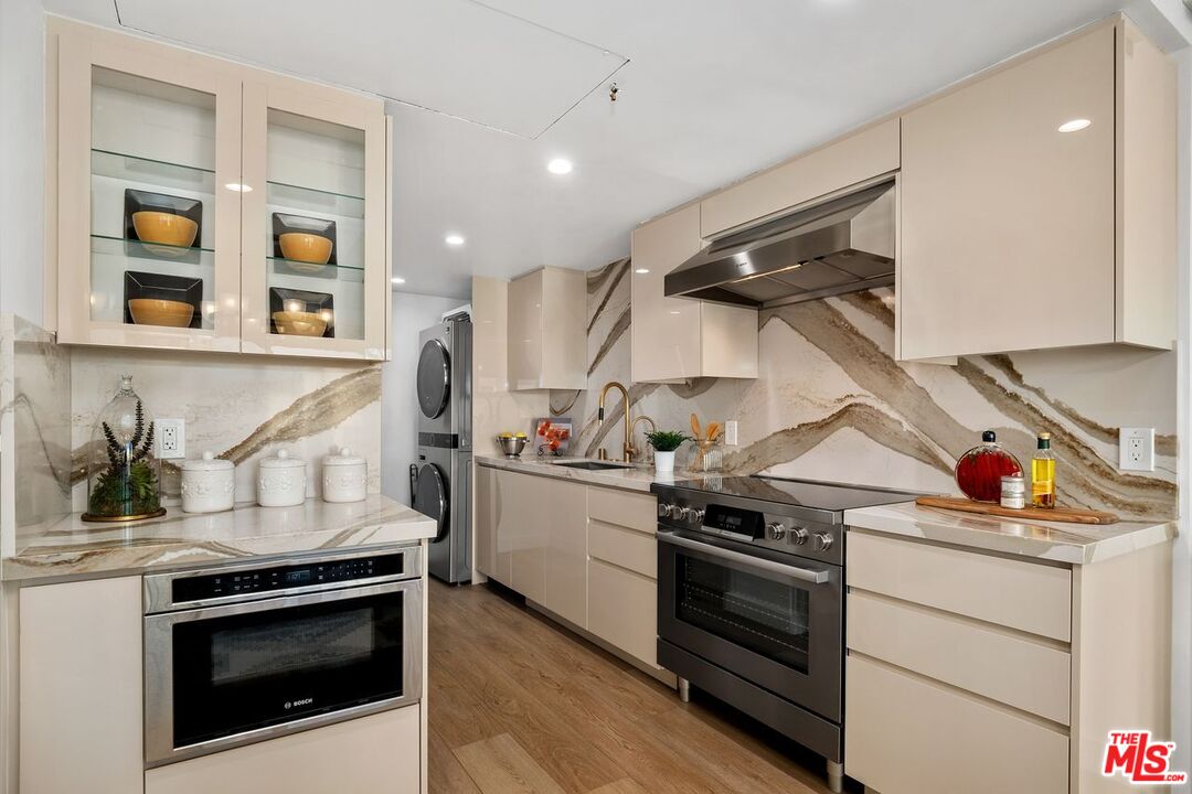 MLS #25510577 image #0