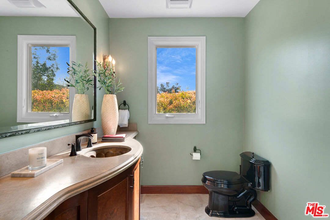 MLS #25511459 image #37