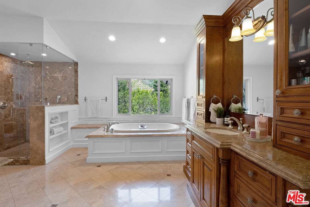 MLS #25511459 image #48