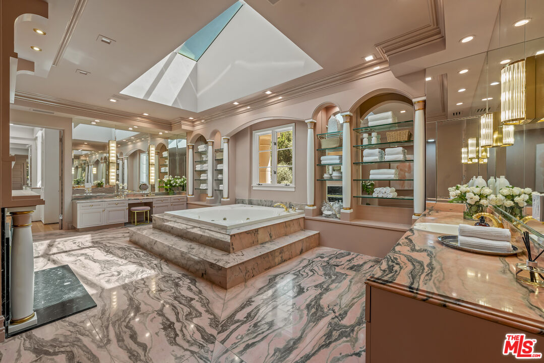 MLS #25511467 image #33