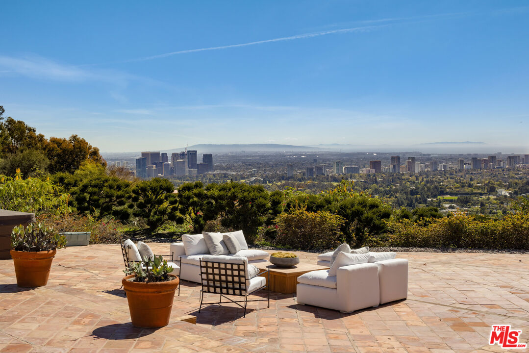 MLS #25511515 image #1