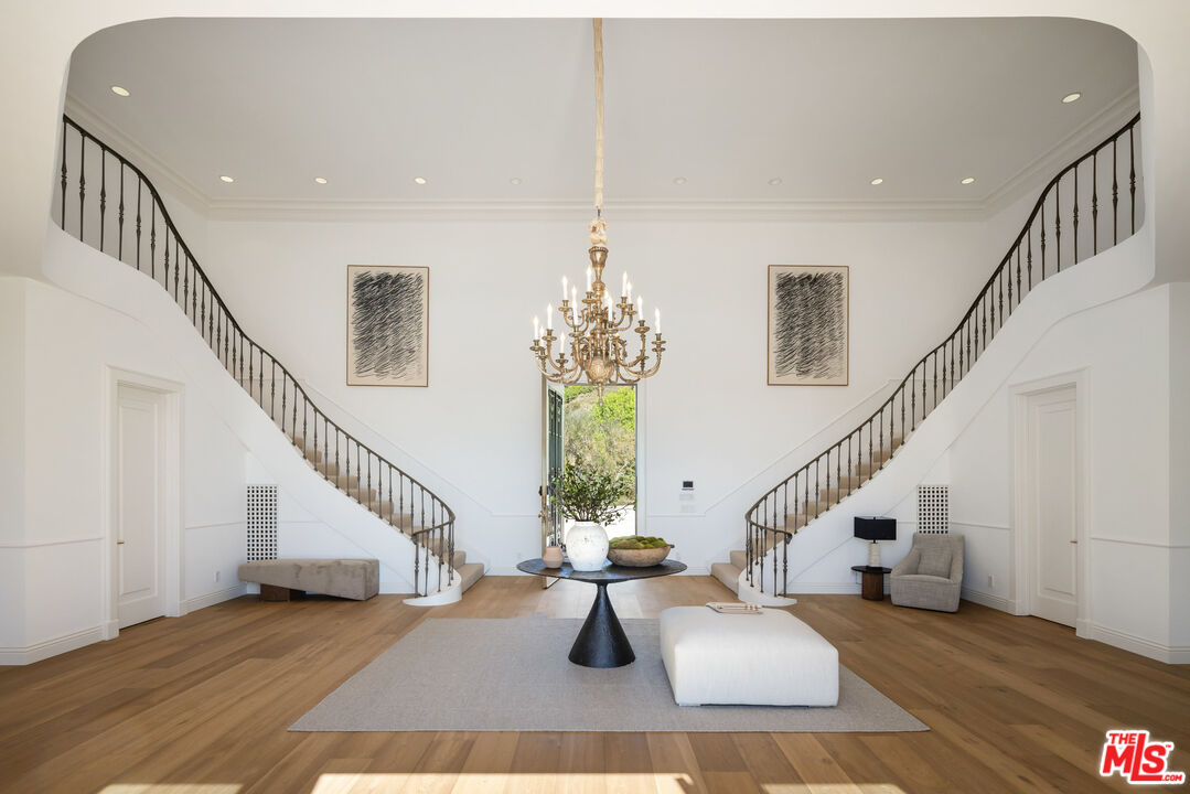 MLS #25511515 image #2