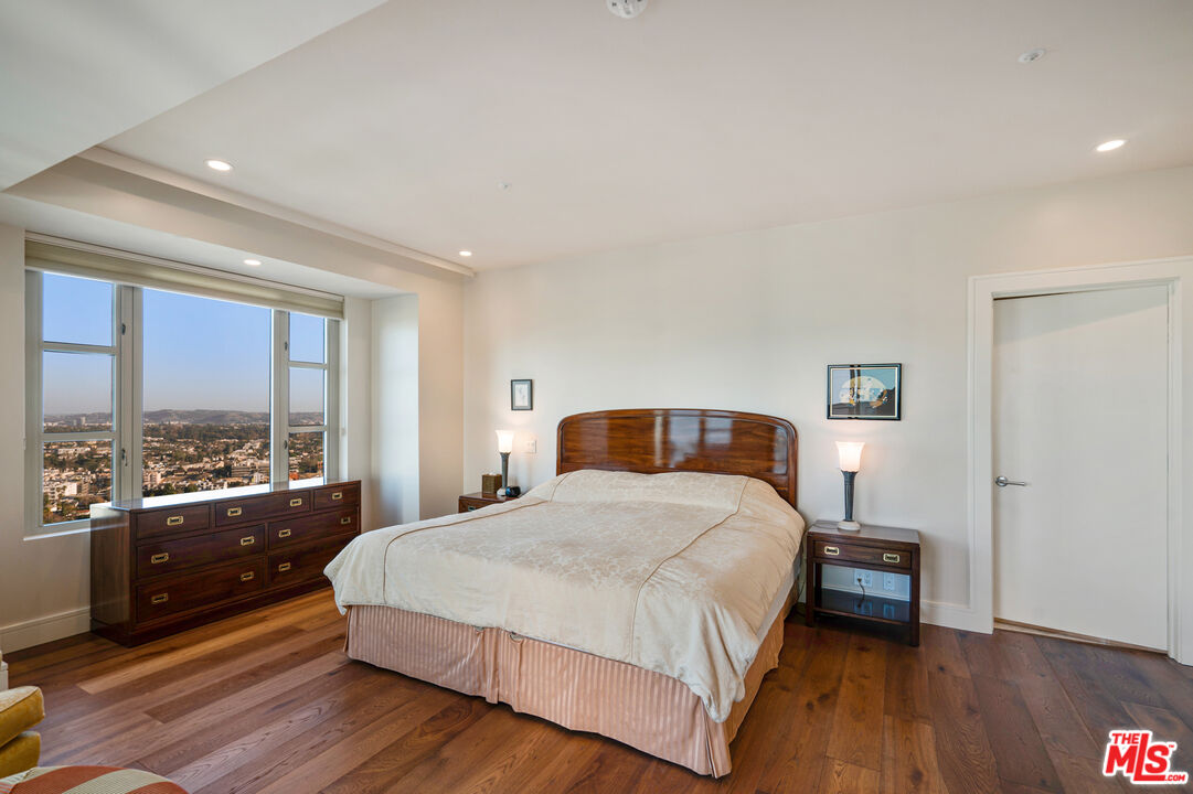 MLS #25511585 image #21