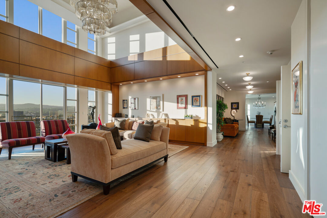 MLS #25511585 image #0