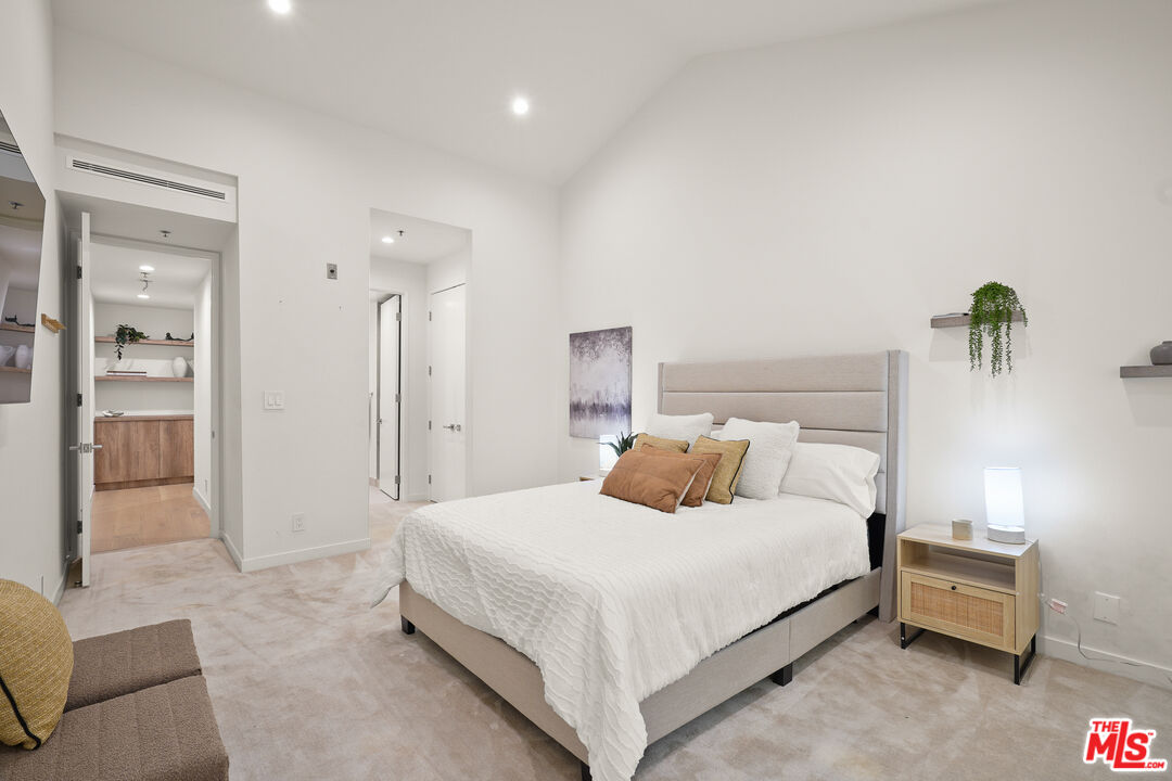 MLS #25511973 image #22