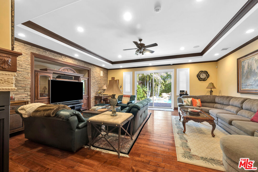 MLS #25512313 image #10