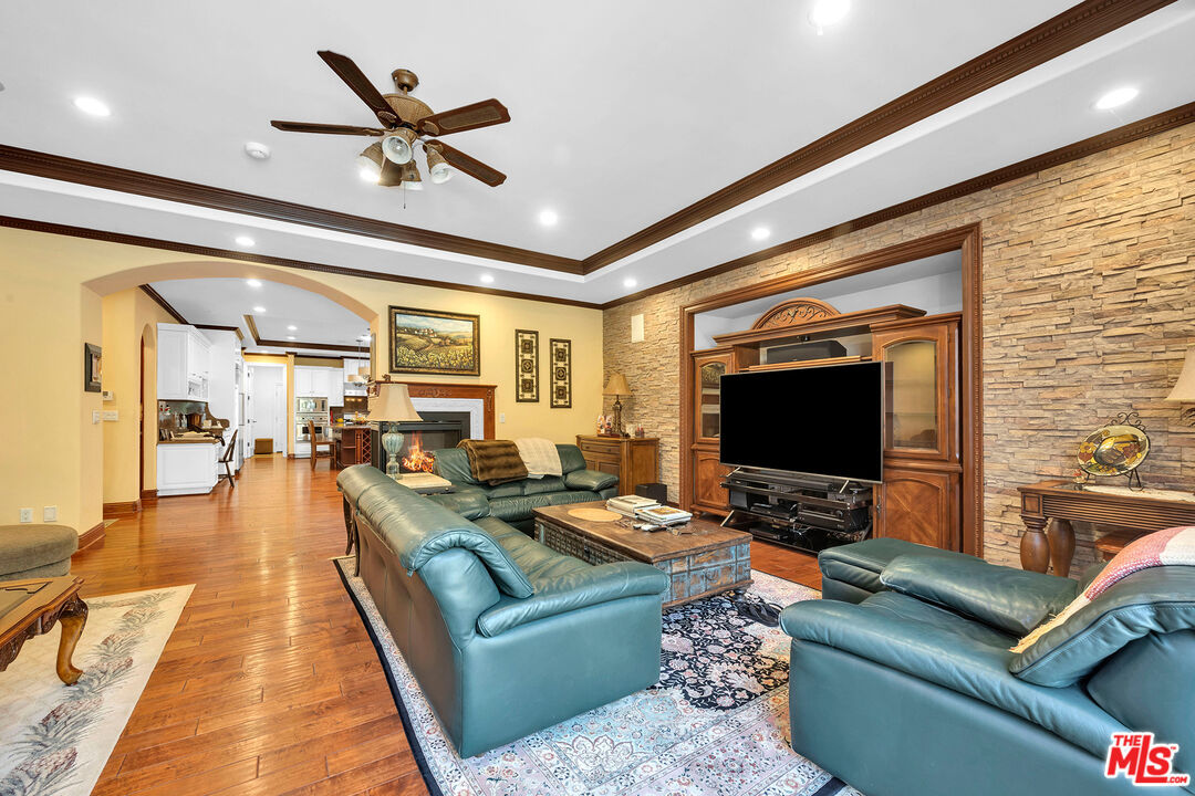 MLS #25512313 image #11