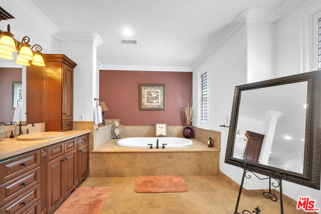 MLS #25512313 image #42