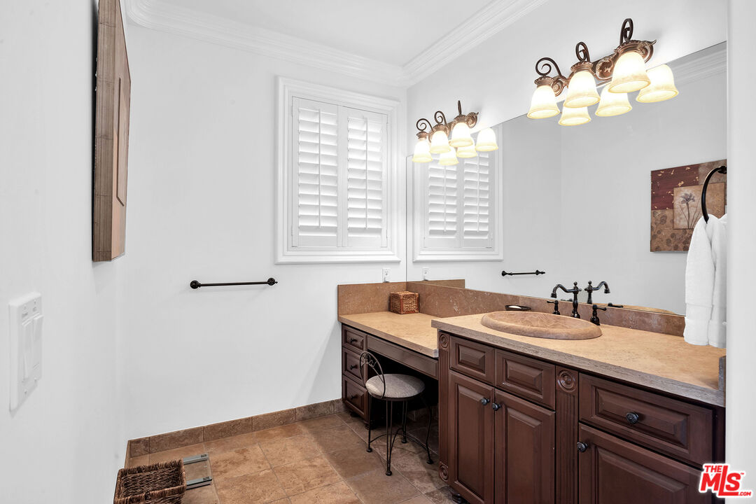 MLS #25512313 image #43