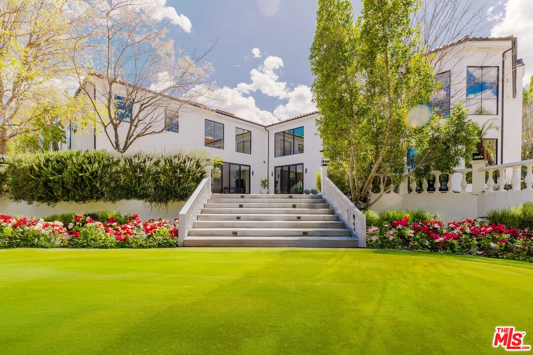 MLS #25512741 image #1