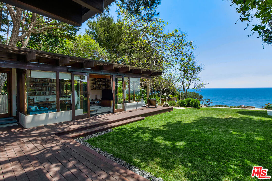 MLS #25512791 image #10