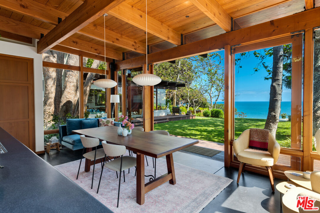 MLS #25512791 image #16