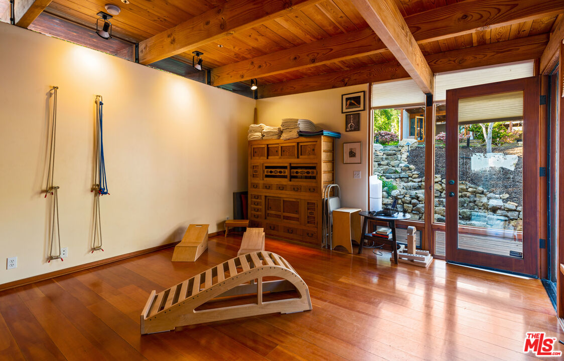 MLS #25512791 image #35