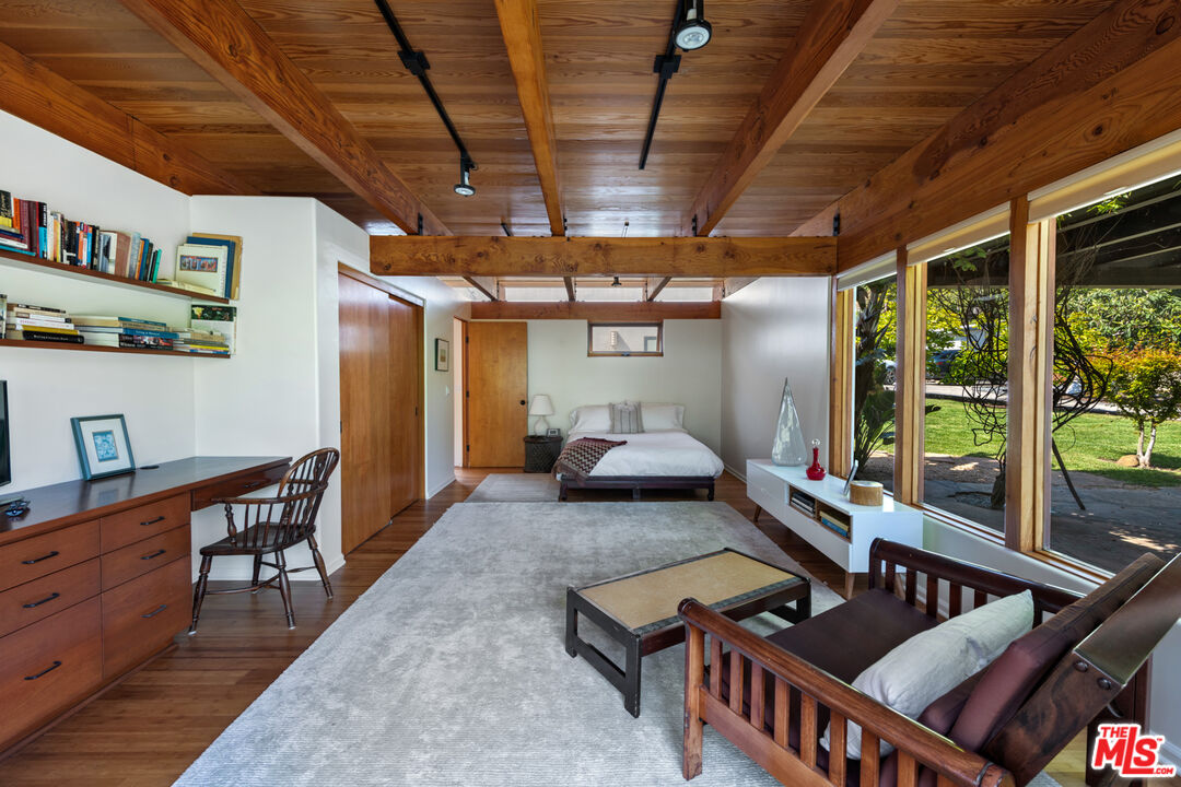 MLS #25512791 image #42