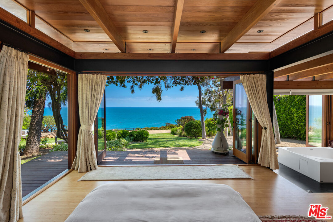 MLS #25512791 image #6