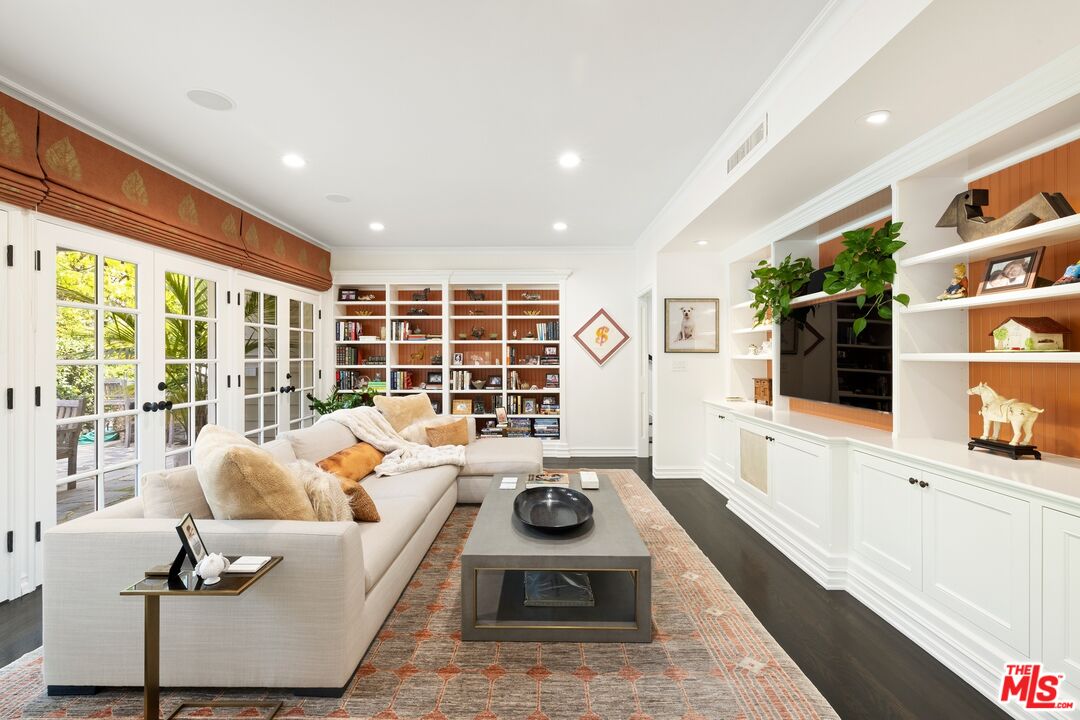 MLS #25512909 image #19