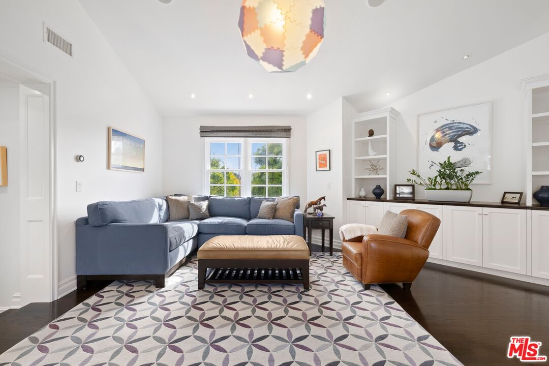 MLS #25512909 image #29