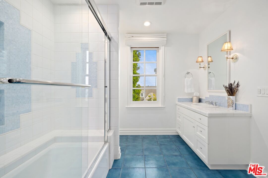 MLS #25512909 image #41