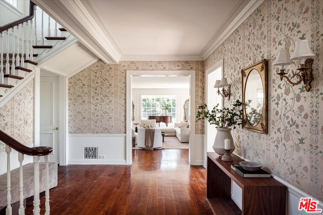 MLS #25513641 image #1