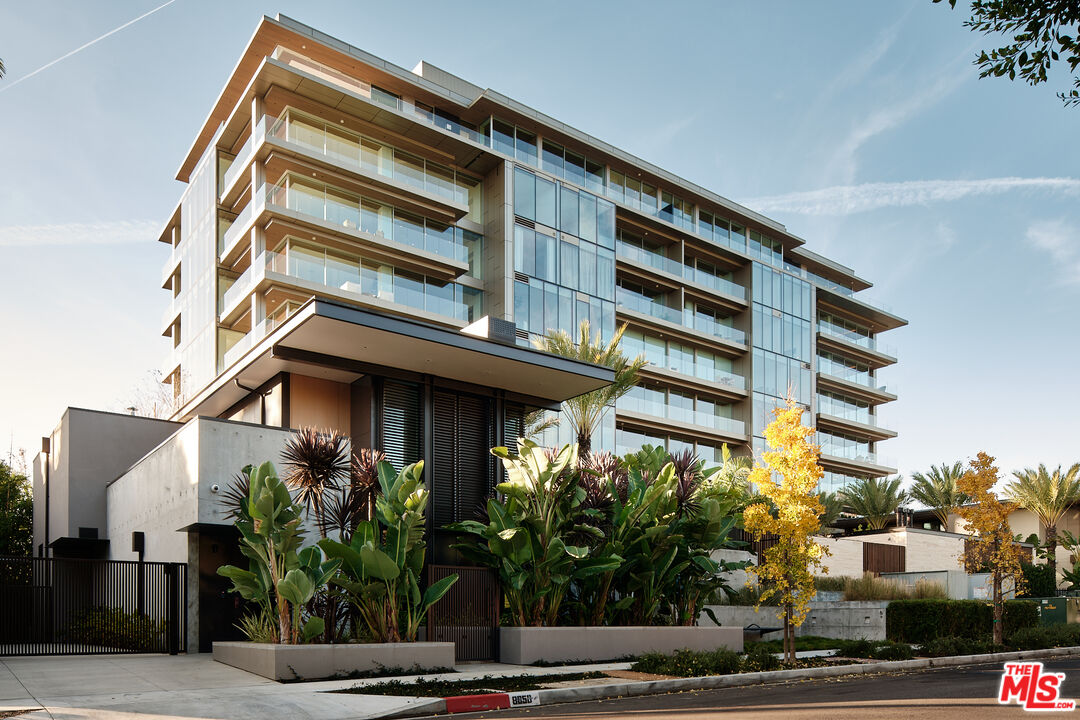 MLS #25513793 image #1