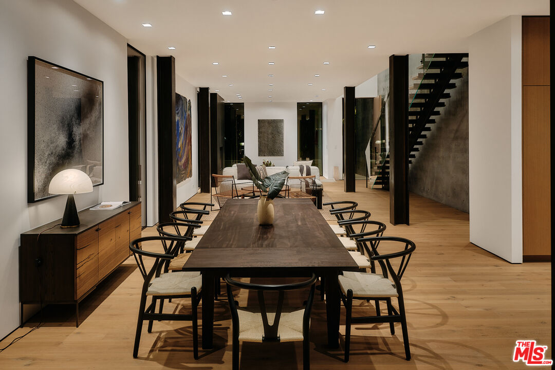 MLS #25513793 image #23