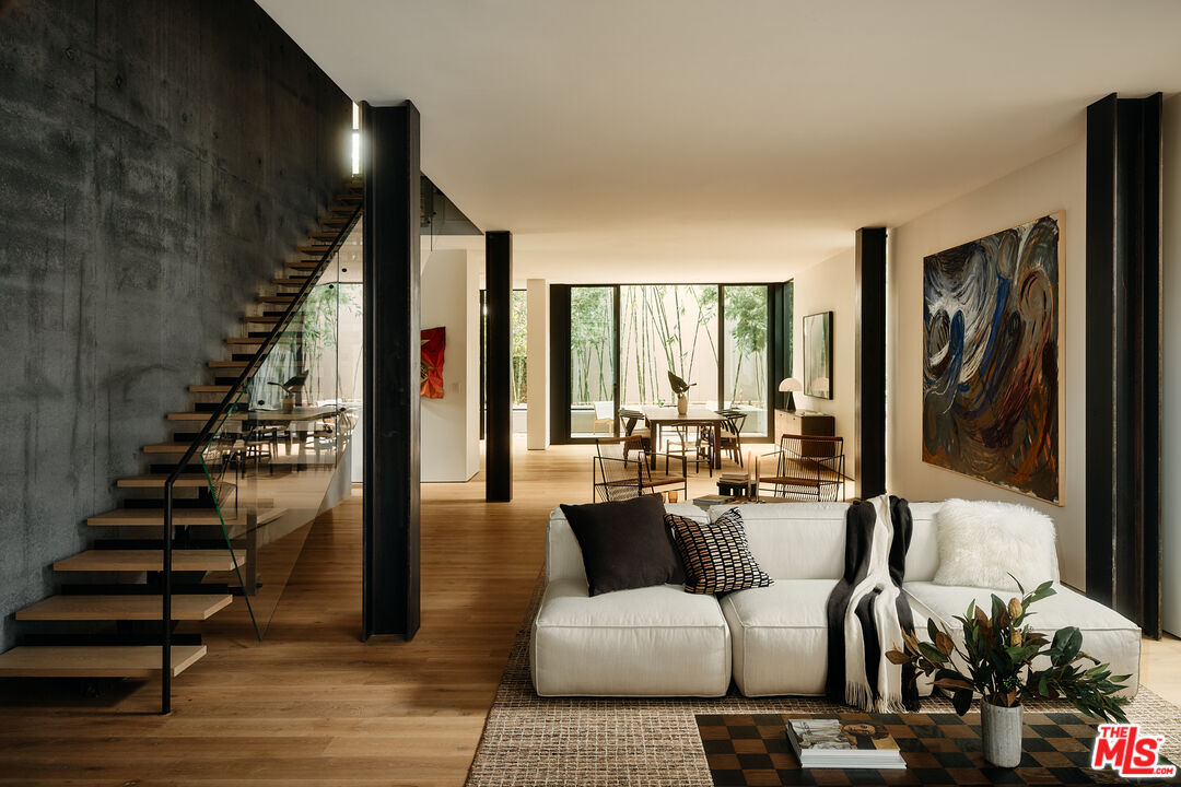 MLS #25513793 image #4