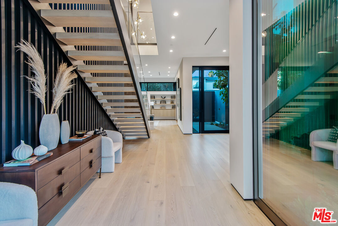 MLS #25515563 image #12