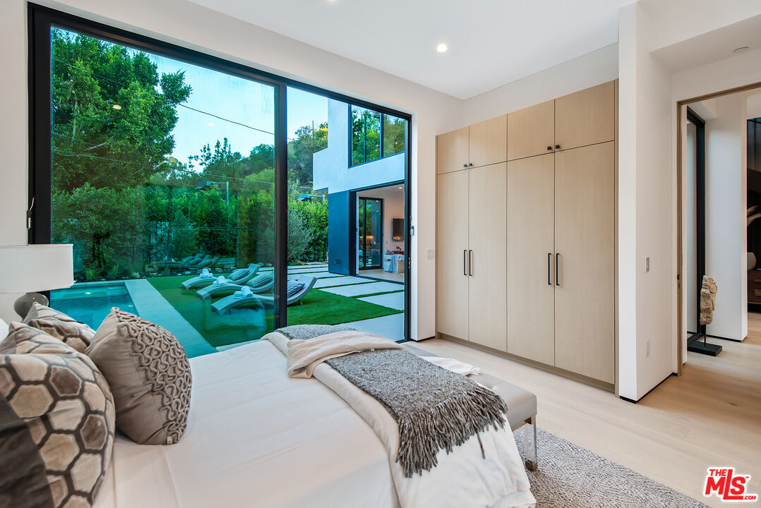 MLS #25515563 image #13