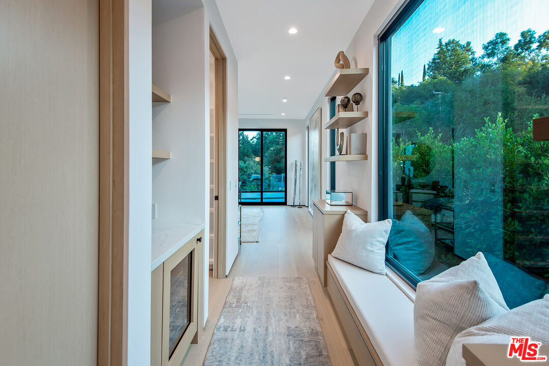 MLS #25515563 image #14