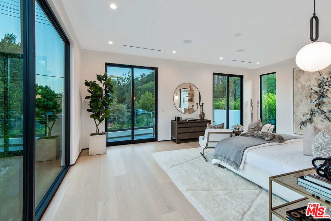 MLS #25515563 image #15