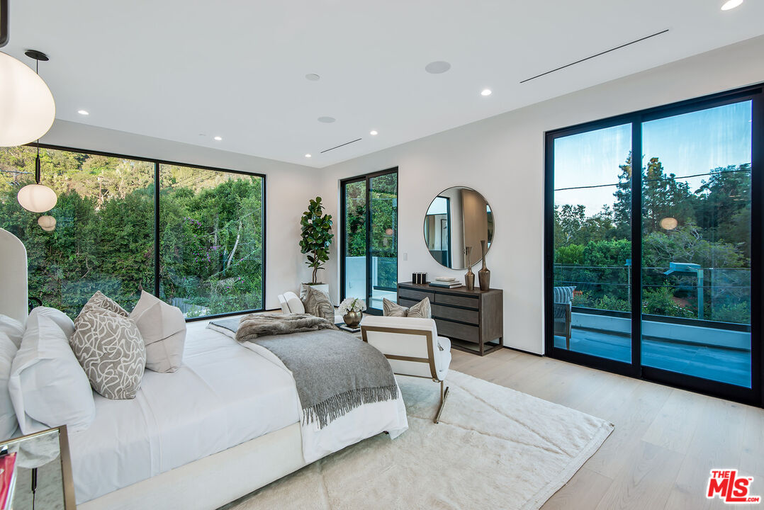 MLS #25515563 image #16