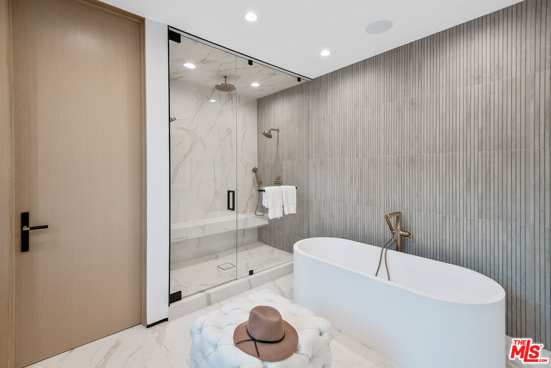 MLS #25515563 image #19