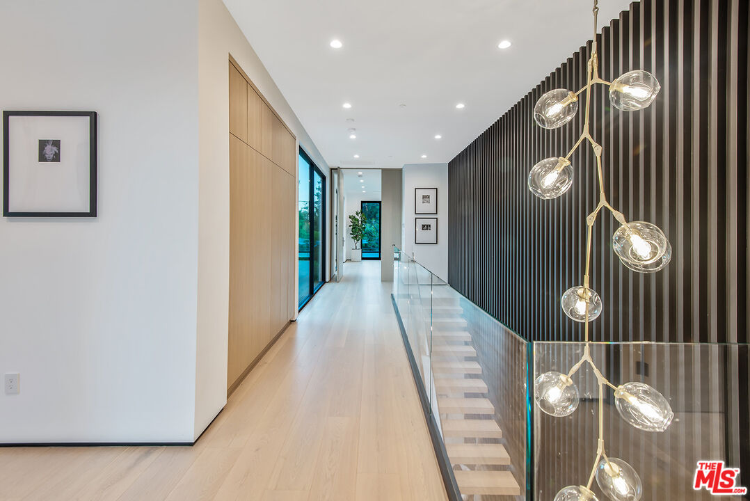 MLS #25515563 image #20