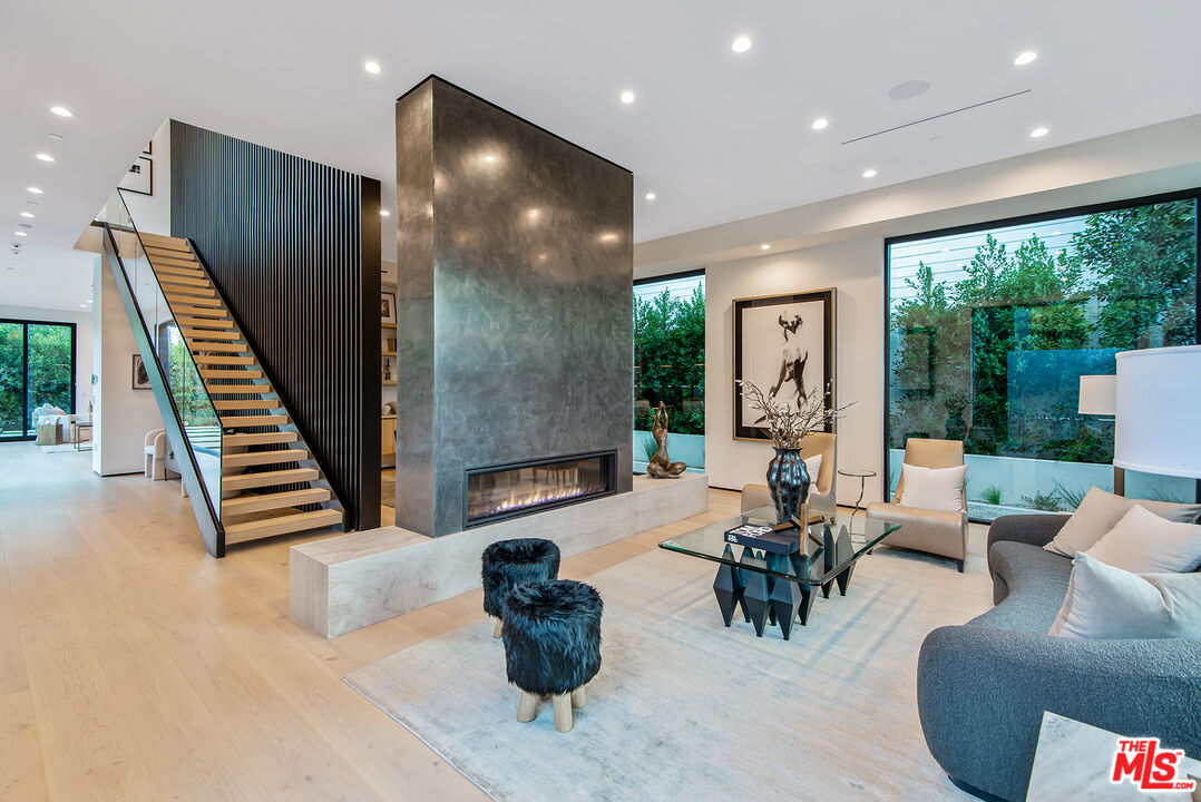 MLS #25515563 image #4