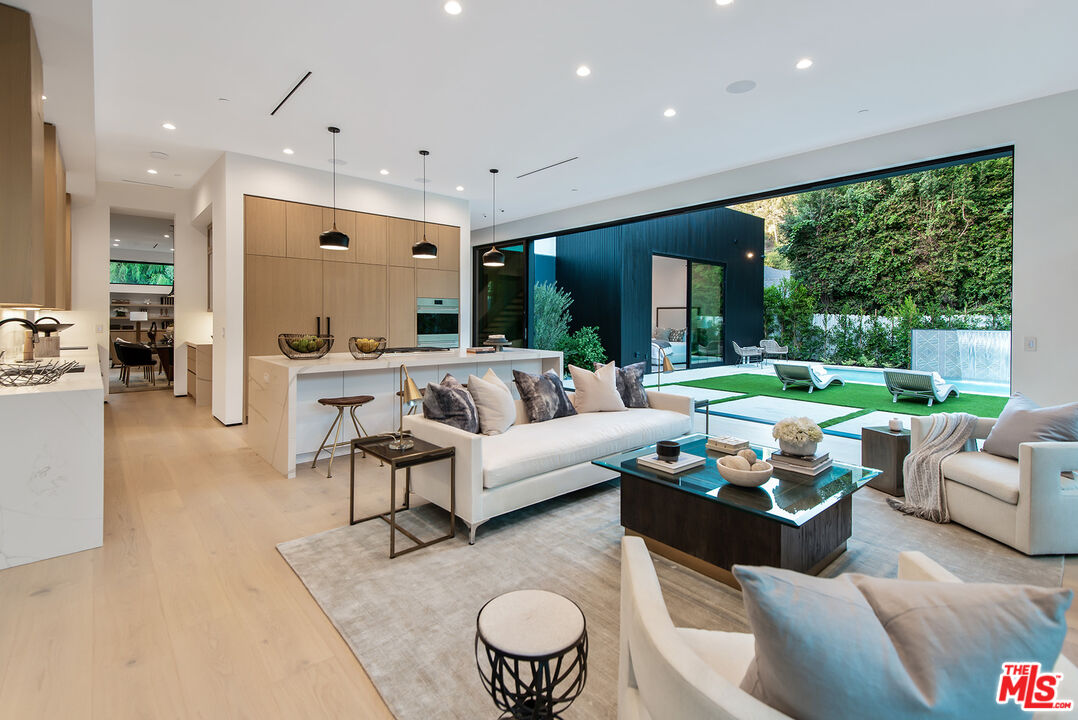 MLS #25515563 image #8