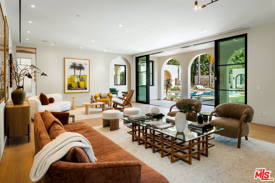 MLS #25515623 image #14