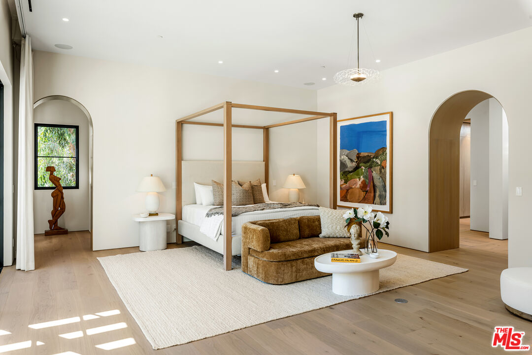 MLS #25515623 image #24