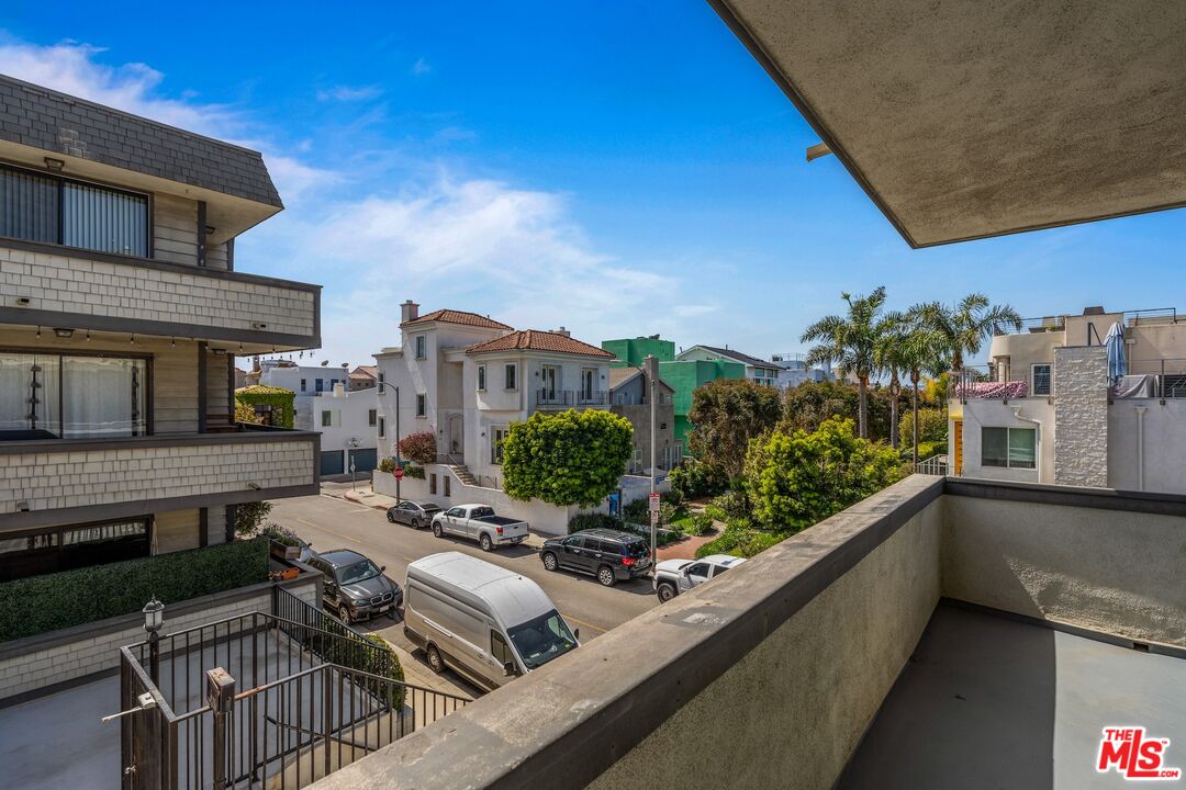 MLS #25515691 image #11