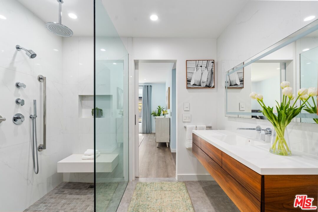 MLS #25515691 image #15