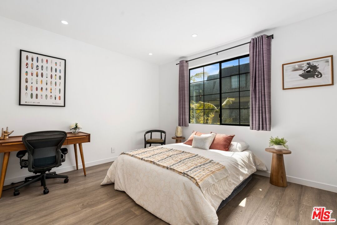 MLS #25515691 image #17