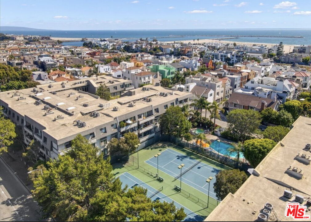 MLS #25515691 image #24