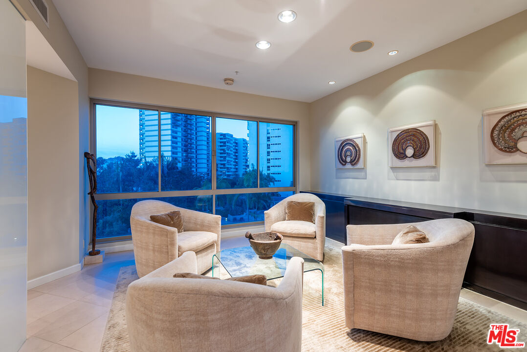 MLS #25515693 image #17