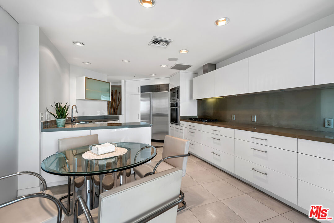 MLS #25515693 image #23